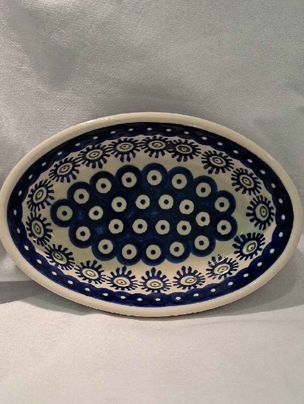 Boleslawiec Hand-Painted Ceramic Oval Dish in Navy and Cream Made In Poland - Picture 5 of 5